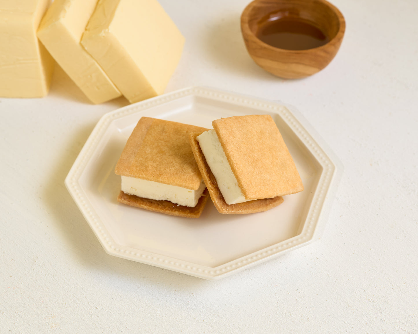 特製バターサンド 塩キャラメル